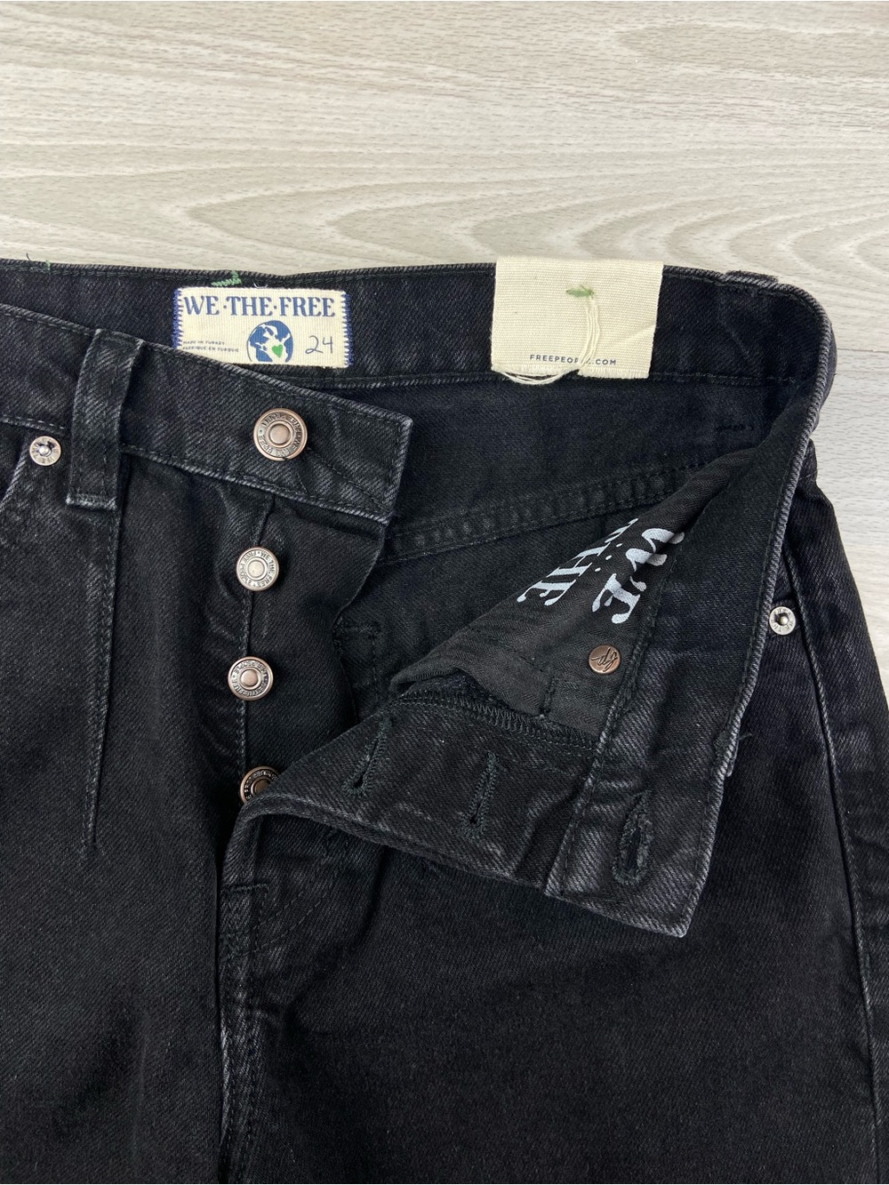 We The Free A New Day Straight Leg Pleated Jeans Size 24 - Picture 5 of 10
